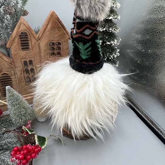 Gnome Wood Tomte Sheepskin Wool Rabbit Fur Figurine Mythical Folklore Nordic - Picture 5 of 6